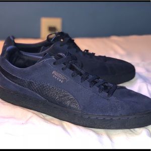 Navy blue puma suede sneakers